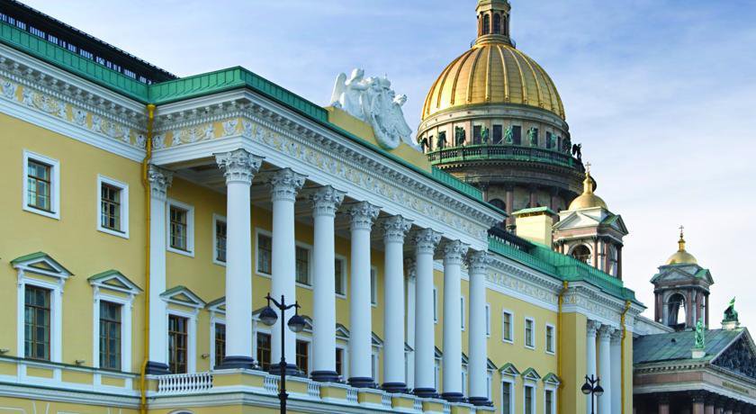 Гостиница Four Seasons Lion Palace Санкт-Петербург